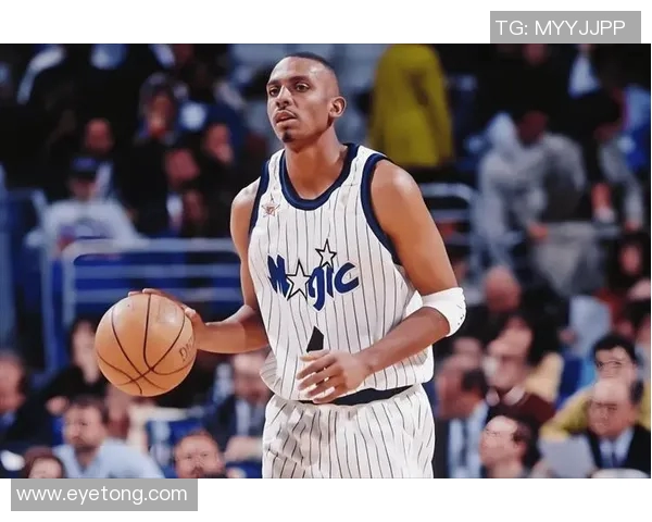 球星退役后转行主播，人气不减反增